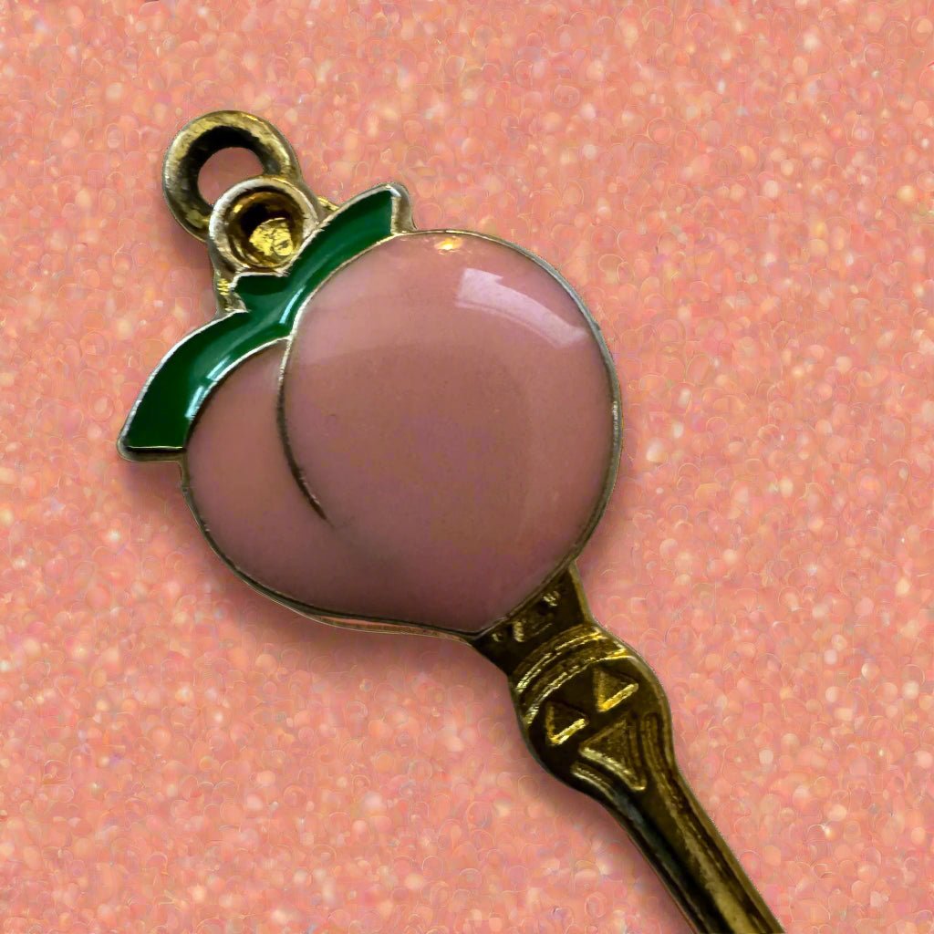 Peach Charm - Extendable Clip Accessory - Dirty Twirl